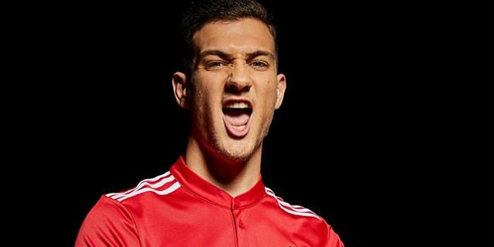 Setan Merah Umumkan Transfer Diogo Dalot thumbnail